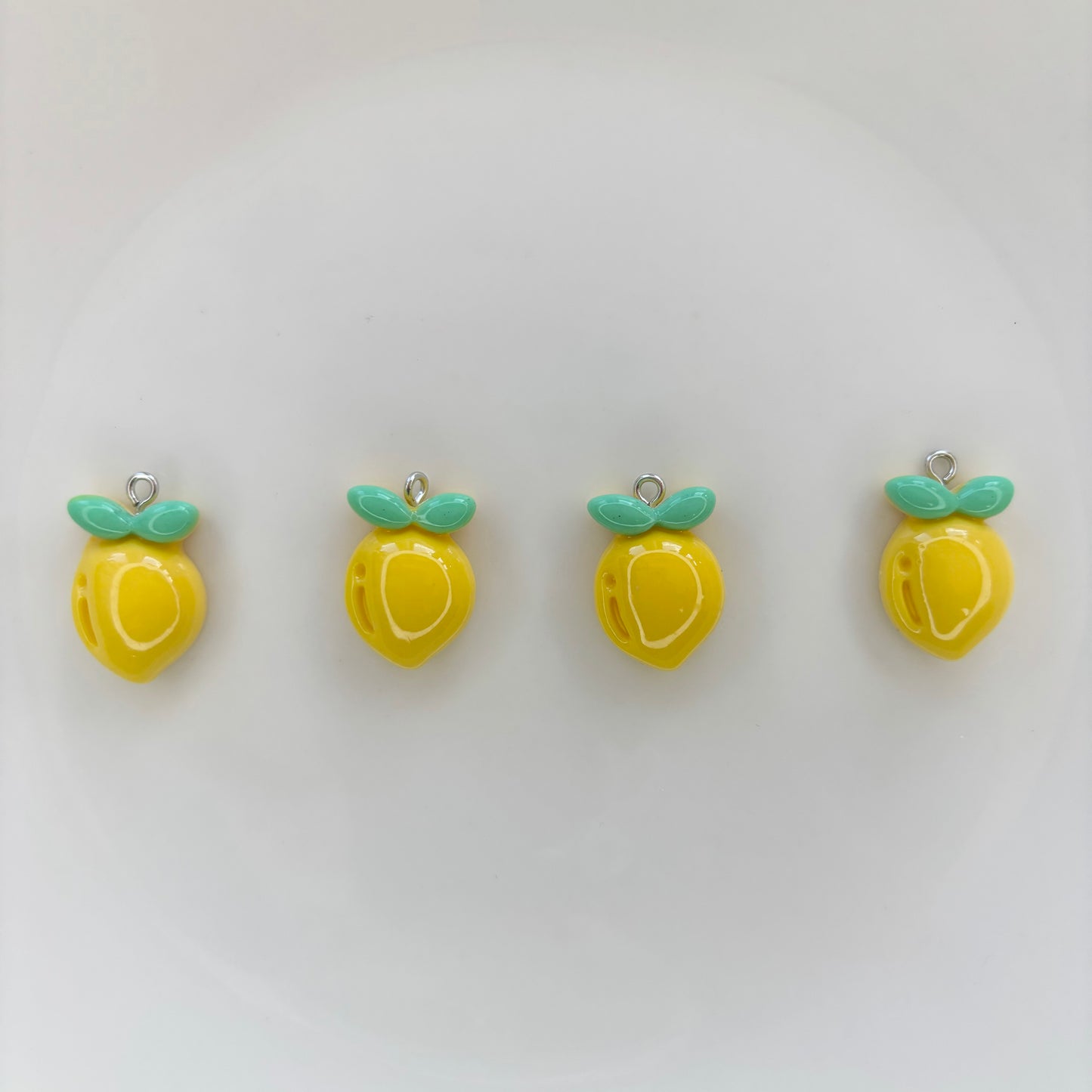 Frutas en resina