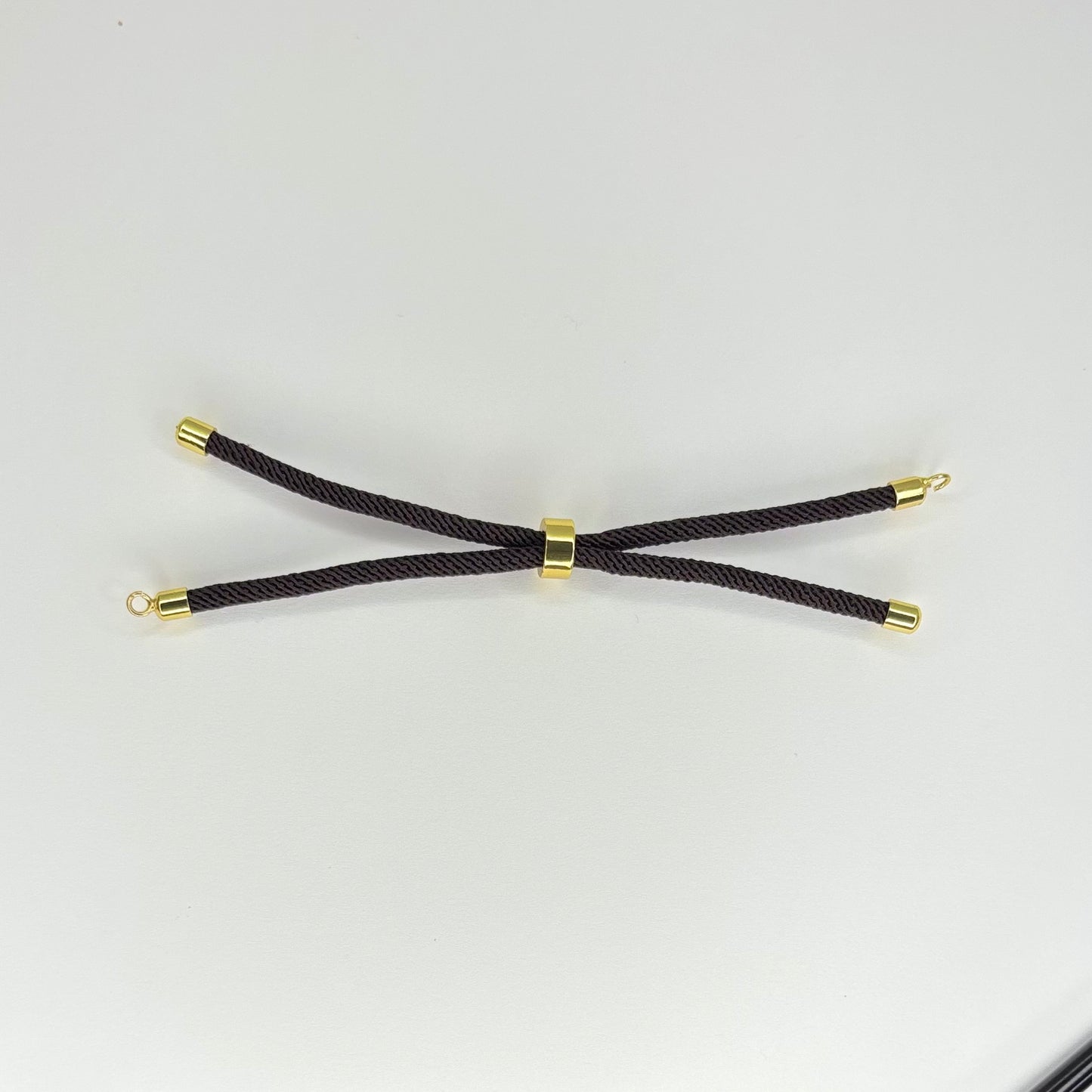 Pulsera de cordón